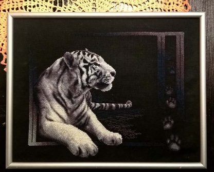 Вышитая картина "Белый тигр"