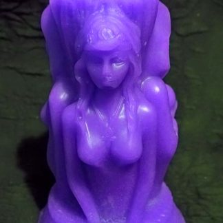Свеча "Трехликая богиня" (воск) ® (фиолетовая)