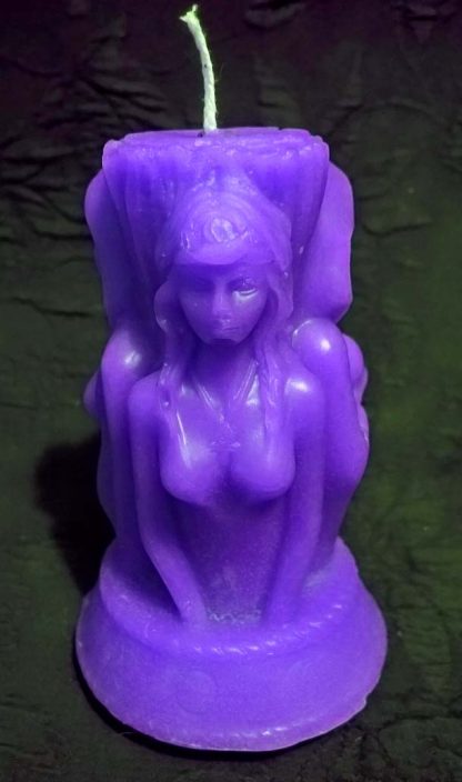 Свеча "Трехликая богиня" (воск) ® (фиолетовая)