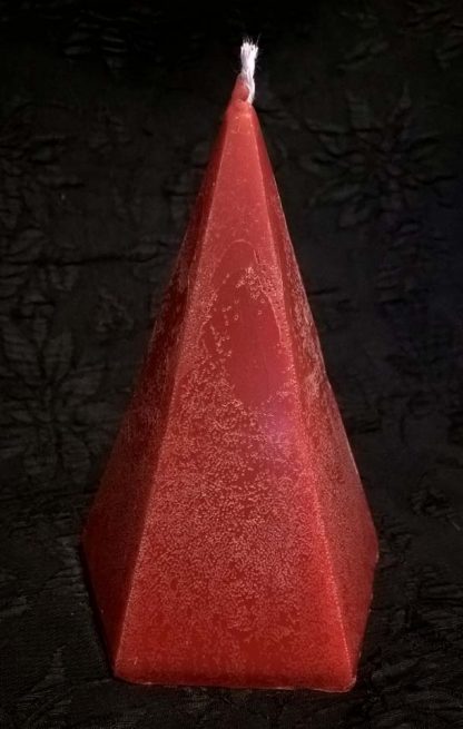 Свеча красная "Поиск второй половинки" пирамида (воск)